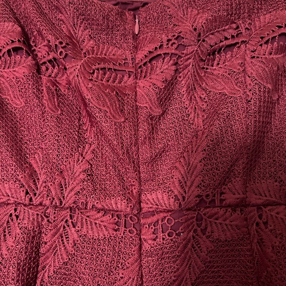 ASTR Valentina Lace Off-The-Shoulder Mini Dress Size S - Picture 7 of 9